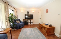 Berkeley Close, Elstree, Borehamwood