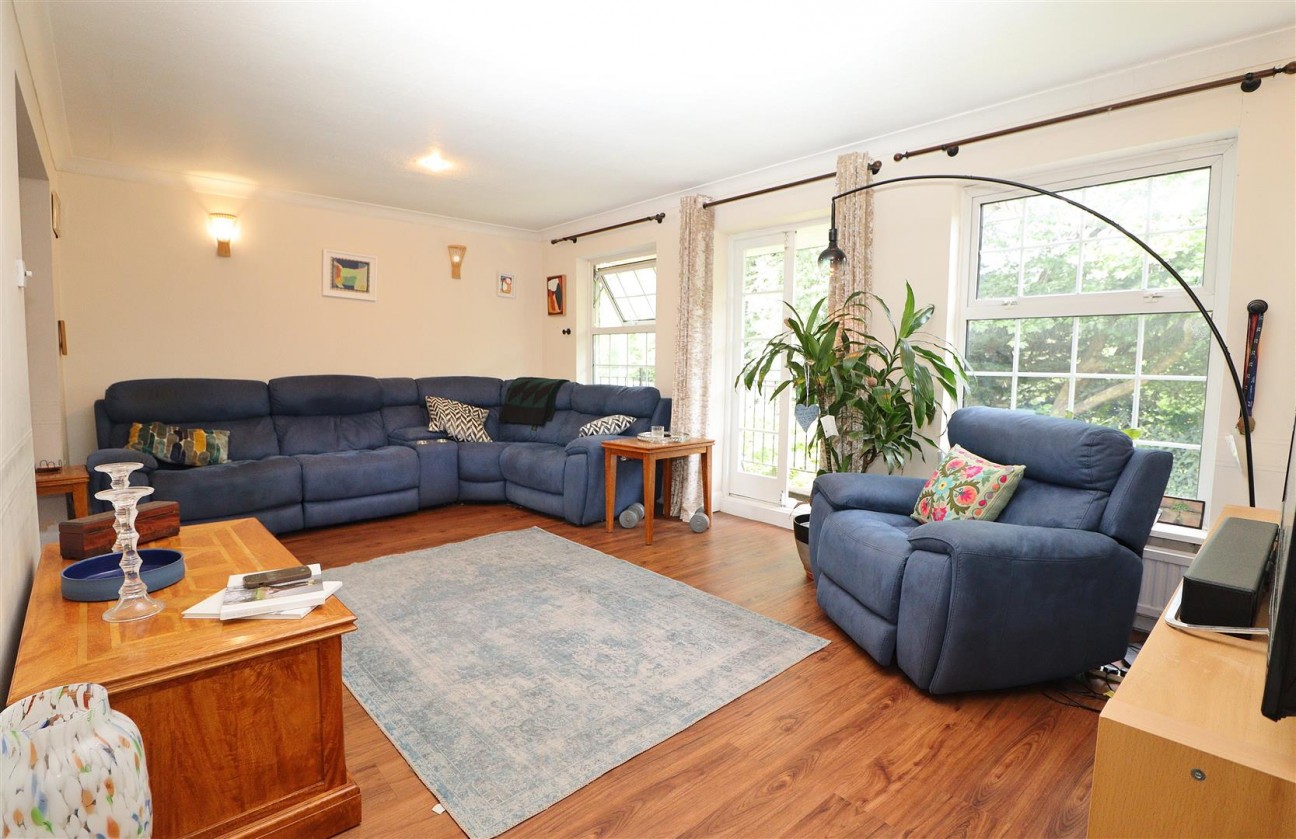 Berkeley Close, Elstree, Borehamwood