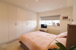 Cleveland Crescent, Borehamwood