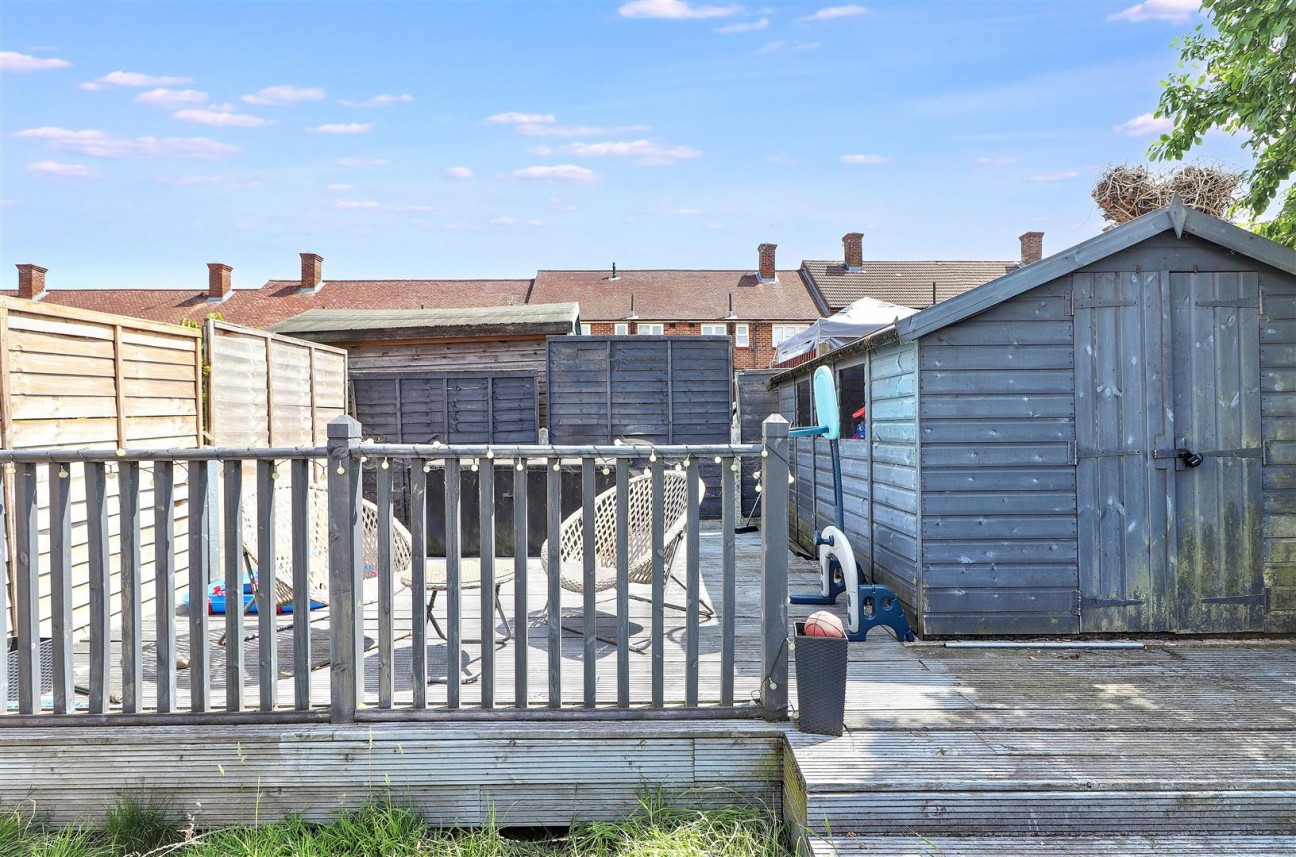 Cleveland Crescent, Borehamwood