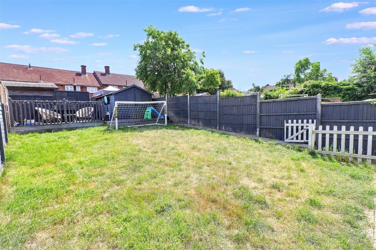 Cleveland Crescent, Borehamwood