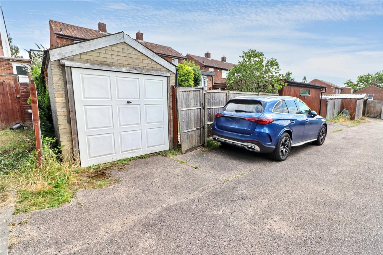 Hillside Avenue, Borehamwood