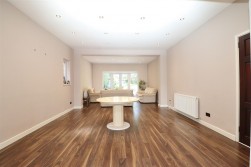 Deacons Hill Road, Elstree, Borehamwood