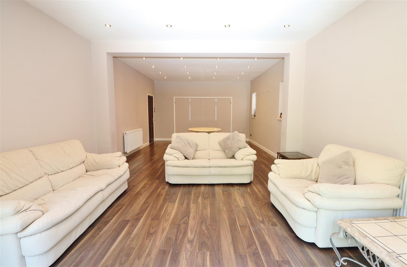 Deacons Hill Road, Elstree, Borehamwood