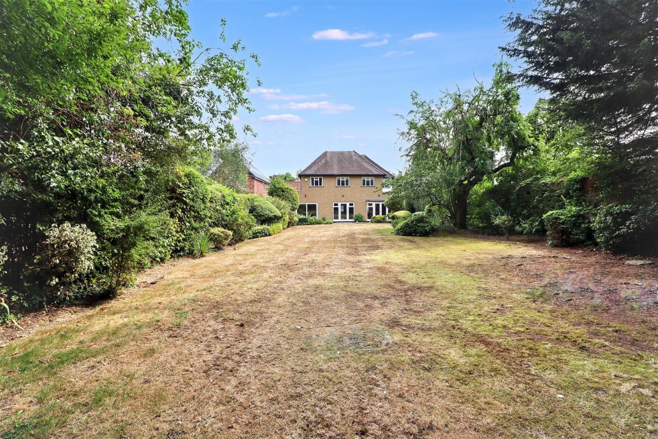 Deacons Hill Road, Elstree, Borehamwood