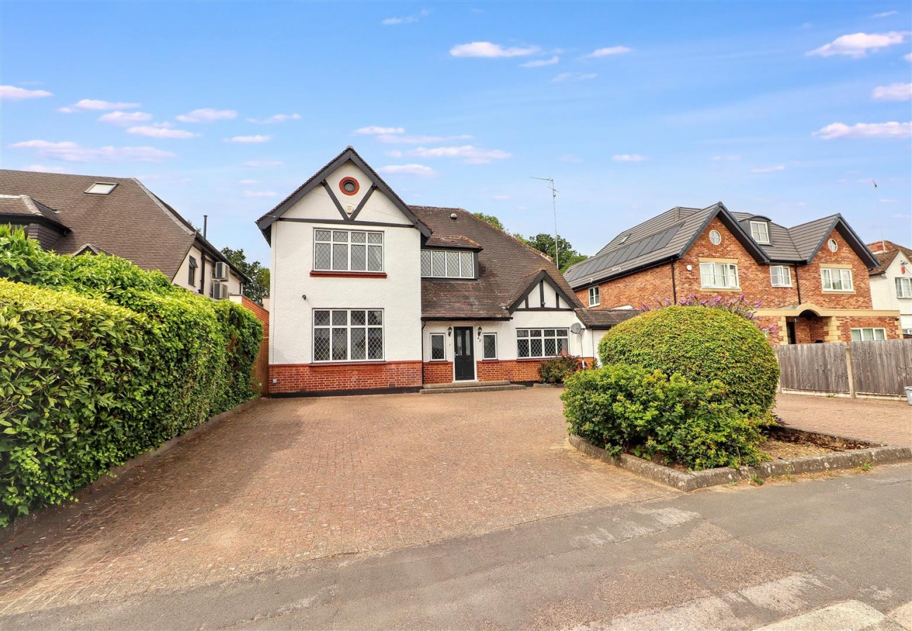 Deacons Hill Road, Elstree, Borehamwood