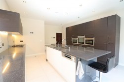 Deacons Hill Road, Elstree, Borehamwood