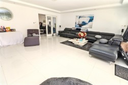 Balmoral Drive, Borehamwood