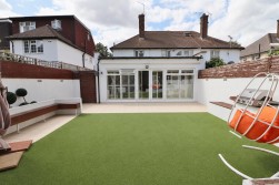 Balmoral Drive, Borehamwood
