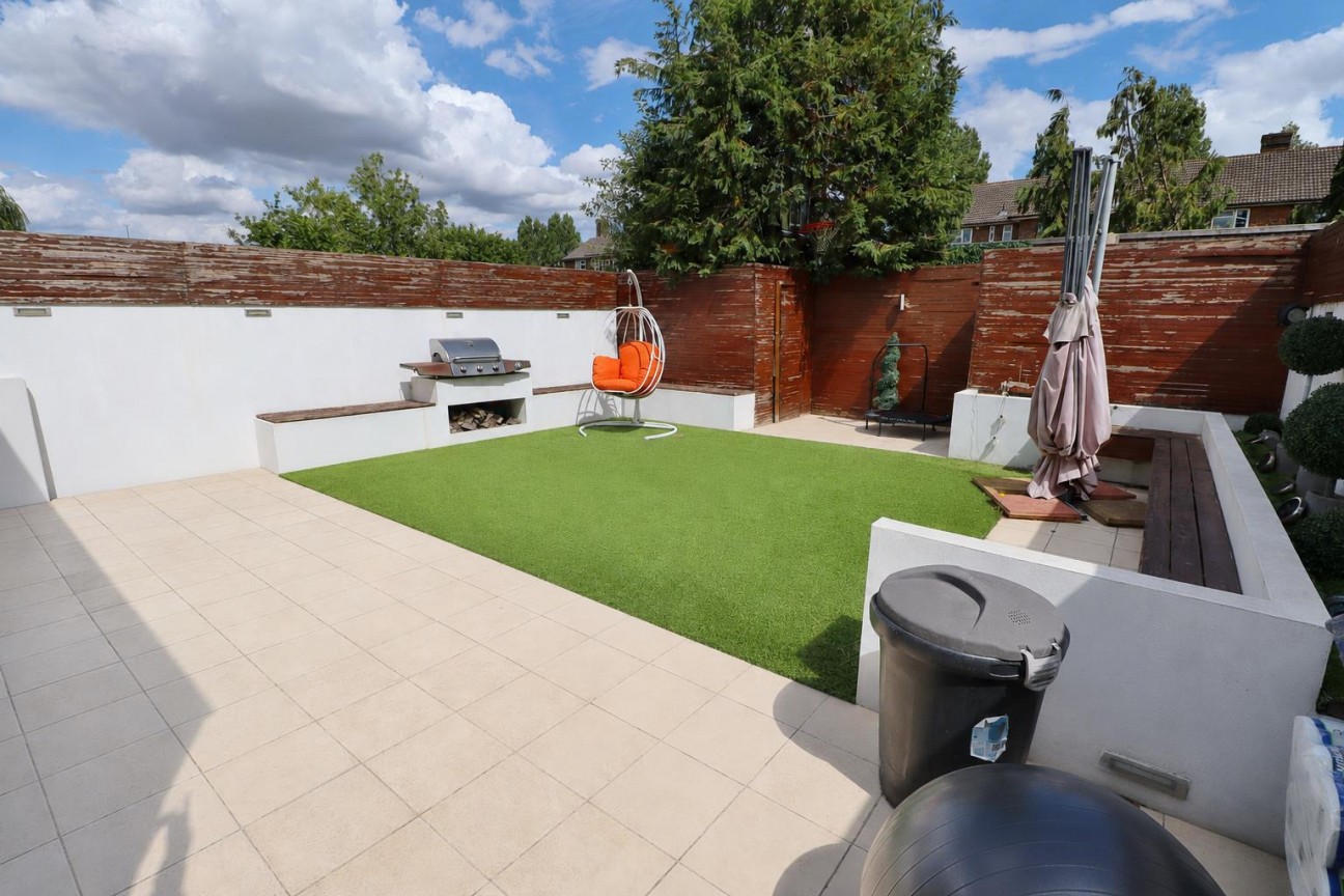Balmoral Drive, Borehamwood