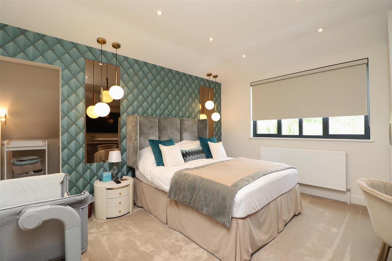 Deacons Hill Road, Elstree, Borehamwood