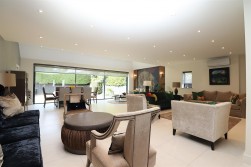 Deacons Hill Road, Elstree, Borehamwood