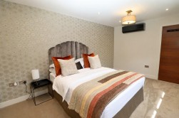 Deacons Hill Road, Elstree, Borehamwood