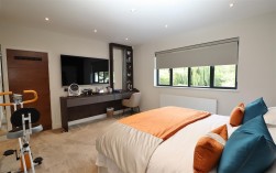 Deacons Hill Road, Elstree, Borehamwood