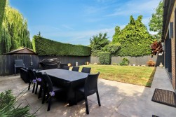 Deacons Hill Road, Elstree, Borehamwood