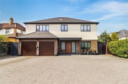 Deacons Hill Road, Elstree, Borehamwood