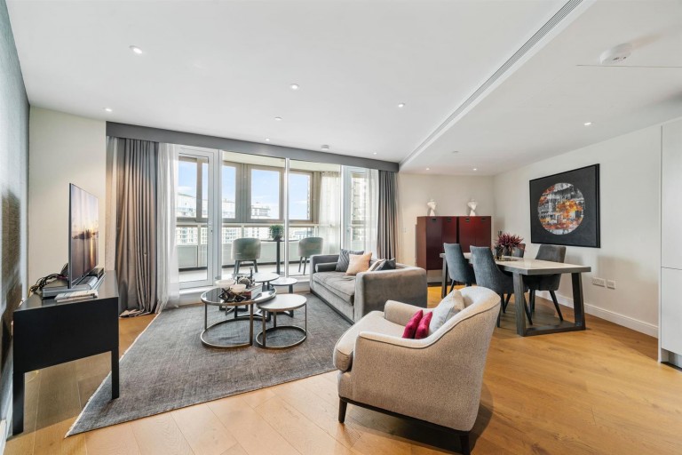 Queenstown Road, London