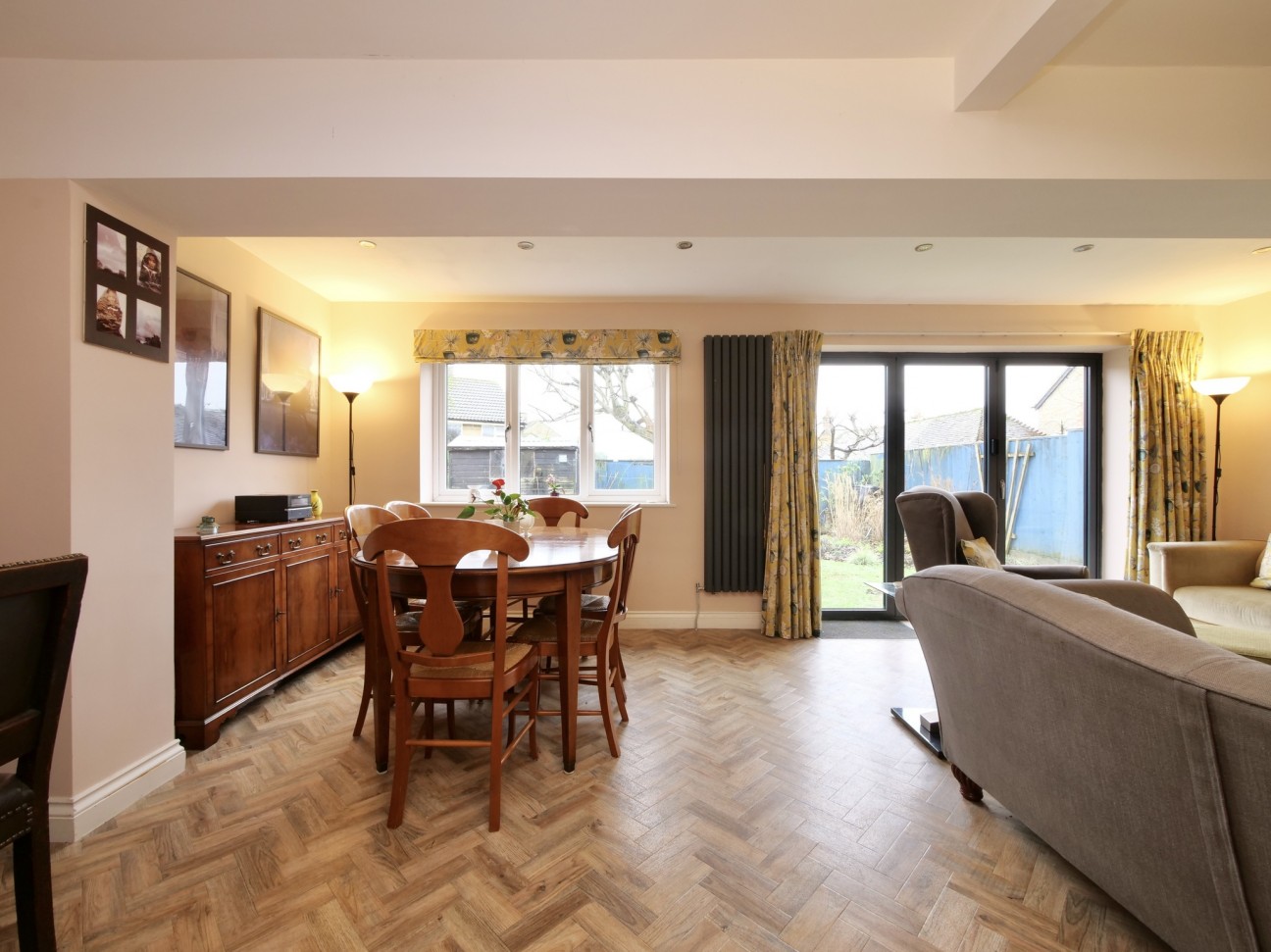 Glovers Close, Dorset, Sherborne