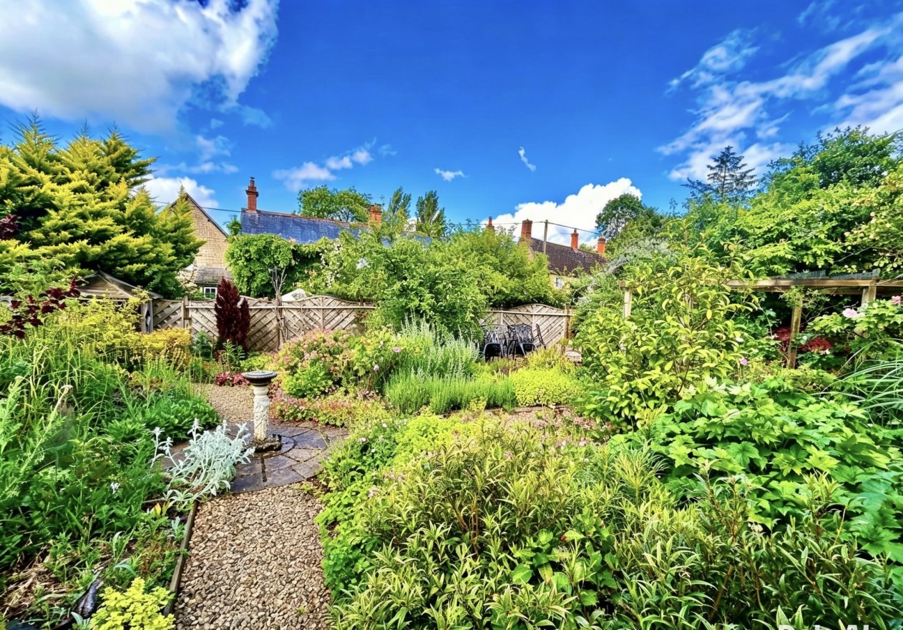 Lovells Mead, Marnhull, STURMINSTER NEWTON