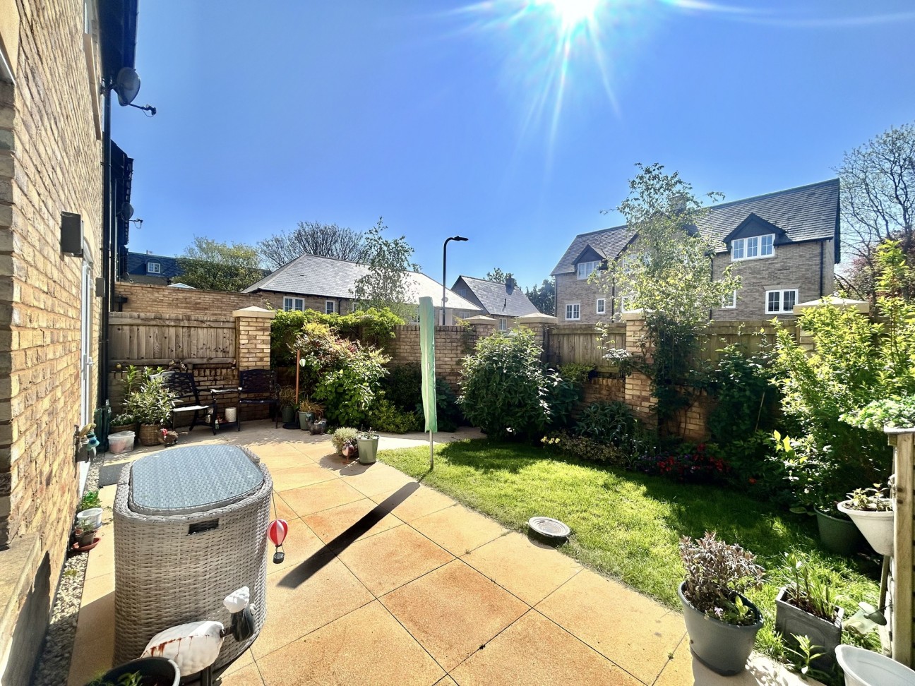Canon Woods Close, SHERBORNE