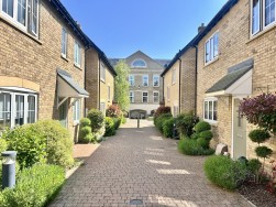 Canon Woods Close, SHERBORNE