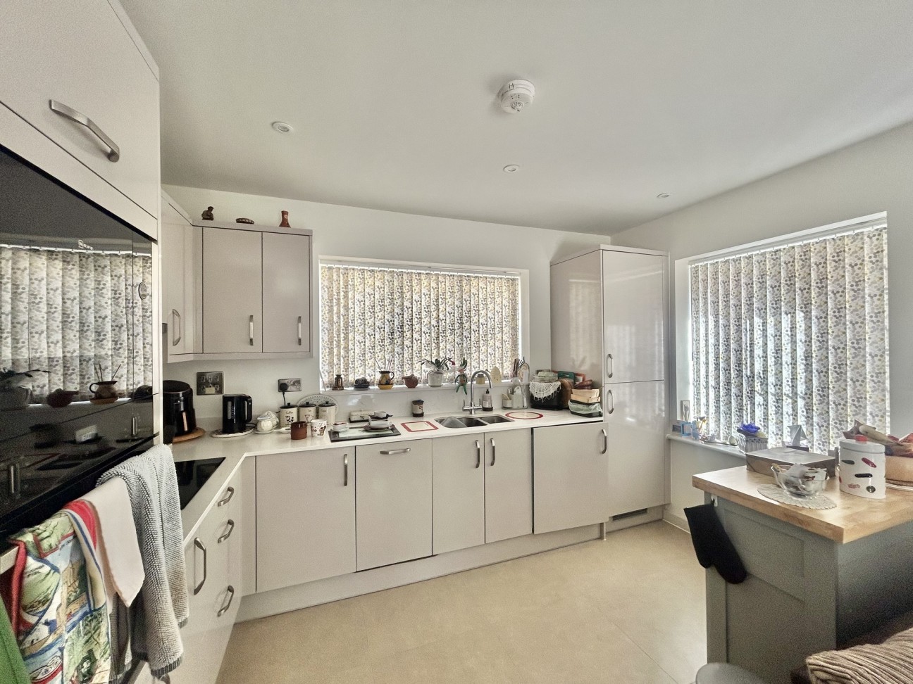 Canon Woods Close, SHERBORNE