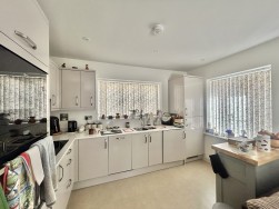 Canon Woods Close, SHERBORNE