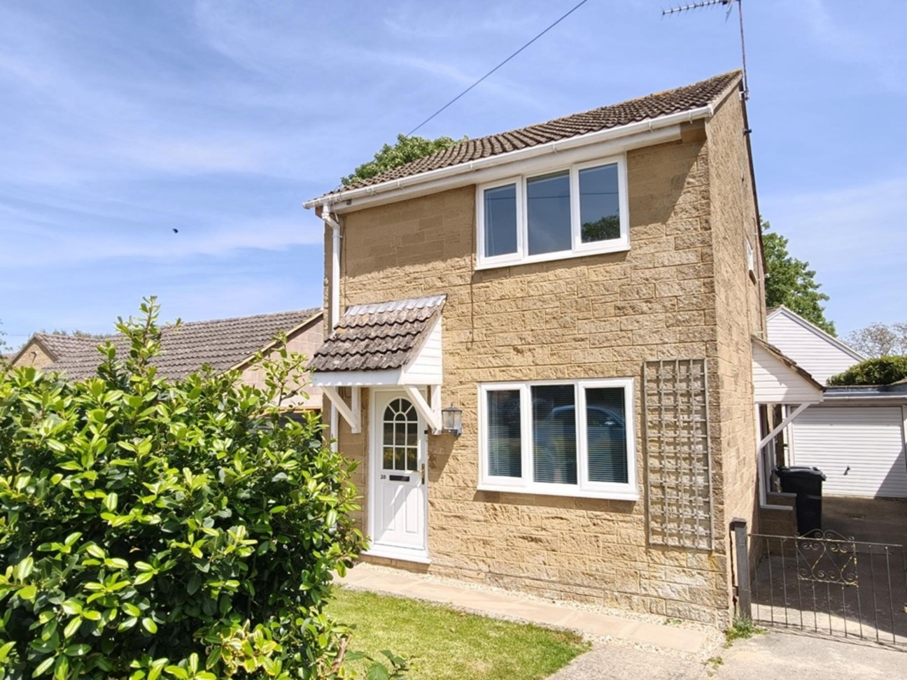 Plover Road, Milborne Port, SHERBORNE