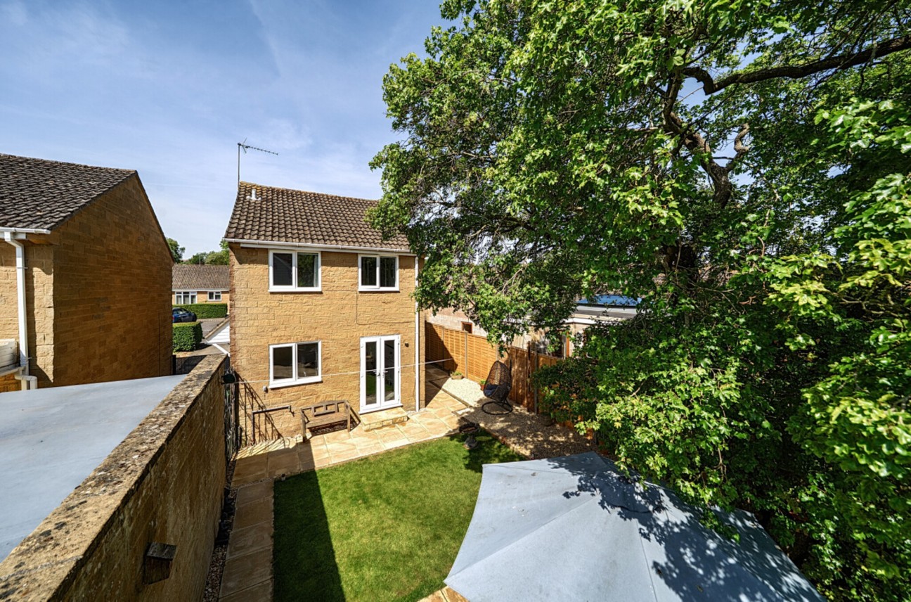 Plover Road, Milborne Port, SHERBORNE