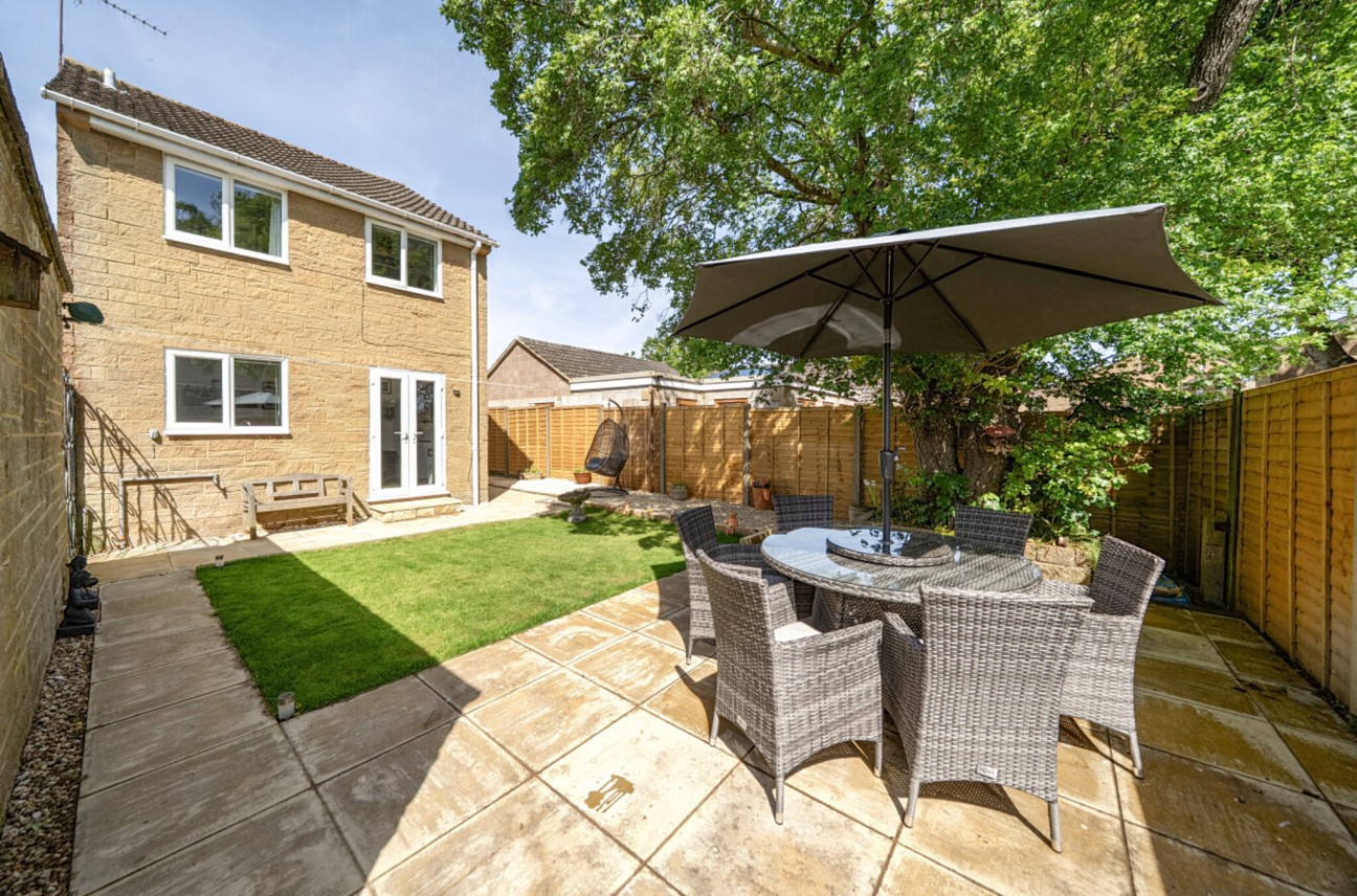 Plover Road, Milborne Port, SHERBORNE