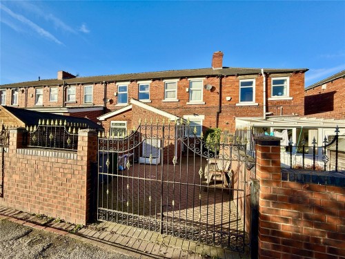 Cottages, Brierley