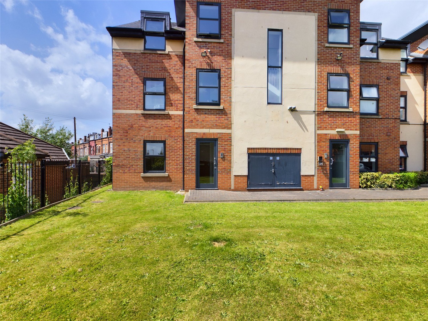 Athlone Grove, Leeds