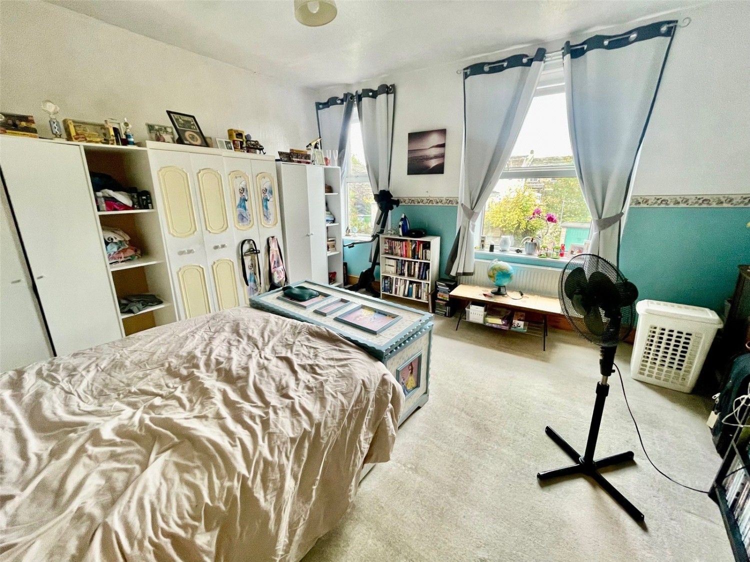 Oakenshaw, Bradford, West Yorkshire
