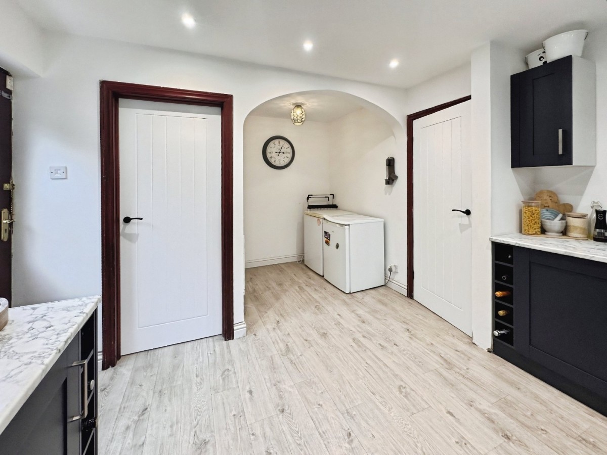 Hartshead, Liversedge