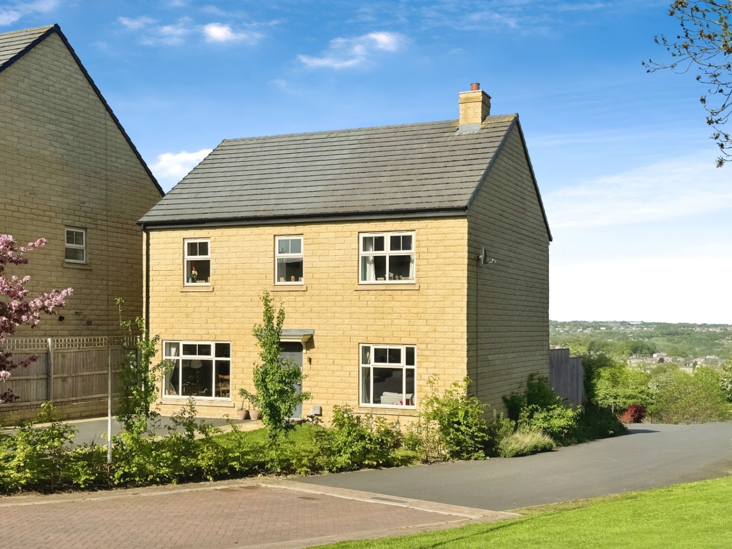 Moorside, Cleckheaton