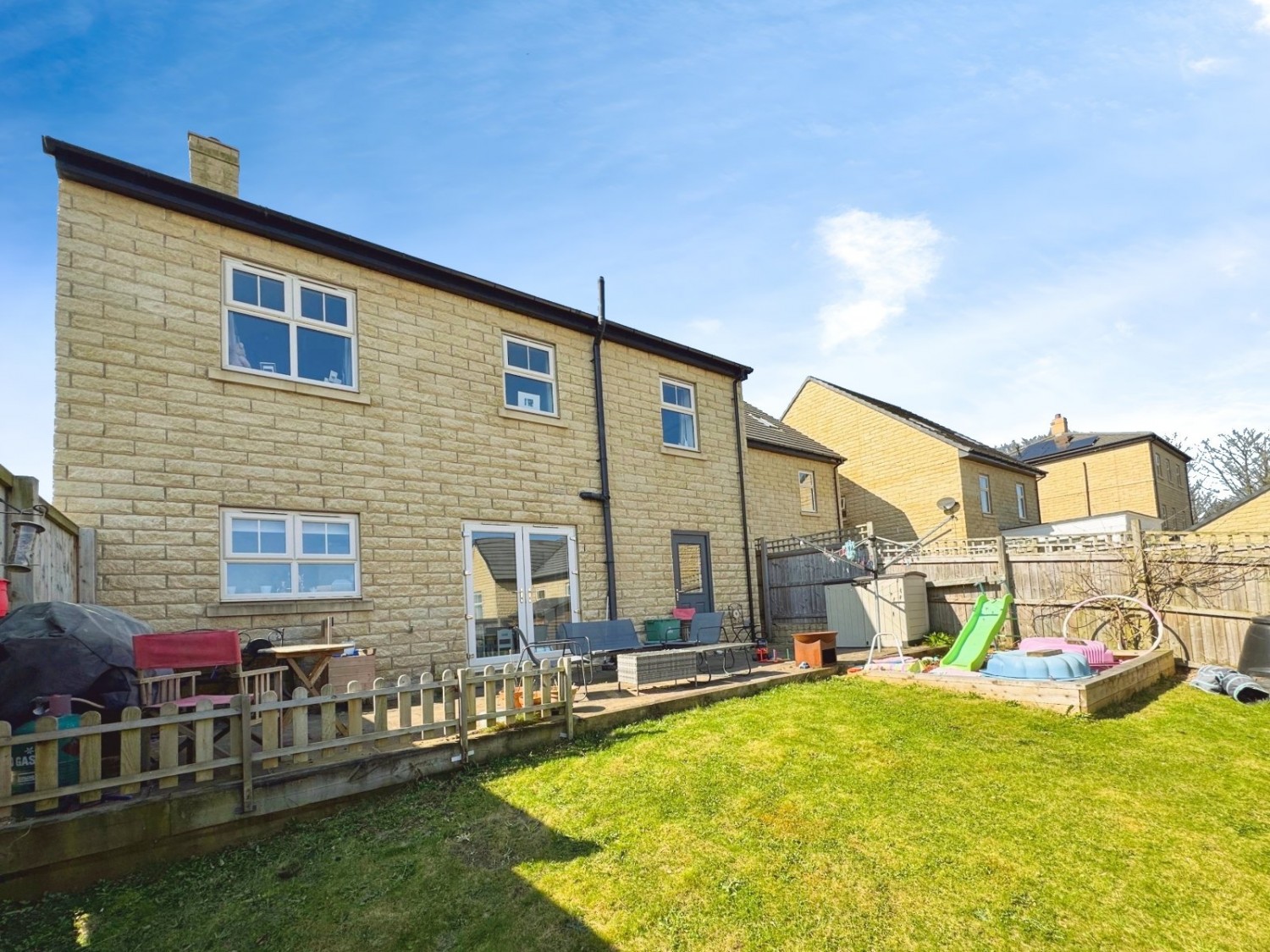 Moorside, Cleckheaton