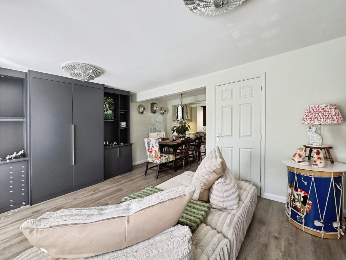 Roberttown, Liversedge