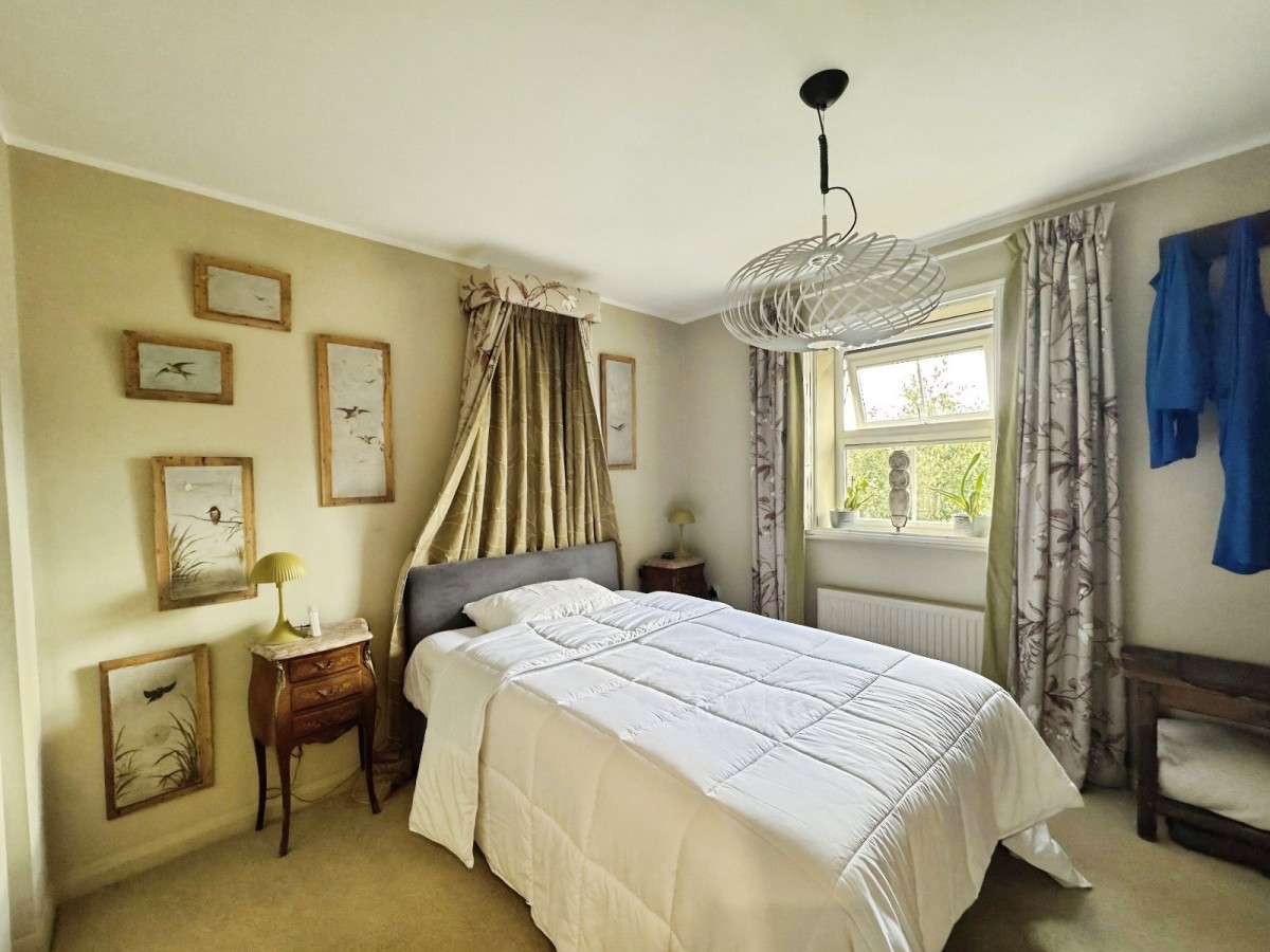 Roberttown, Liversedge