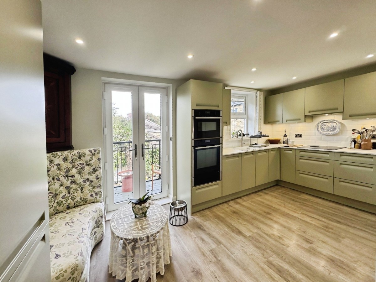 Roberttown, Liversedge