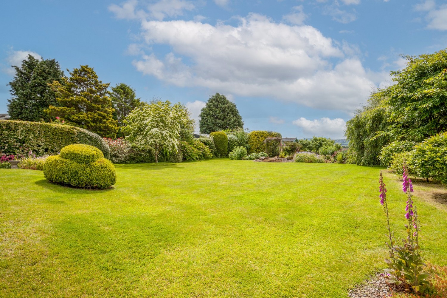 Hartshead, Liversedge