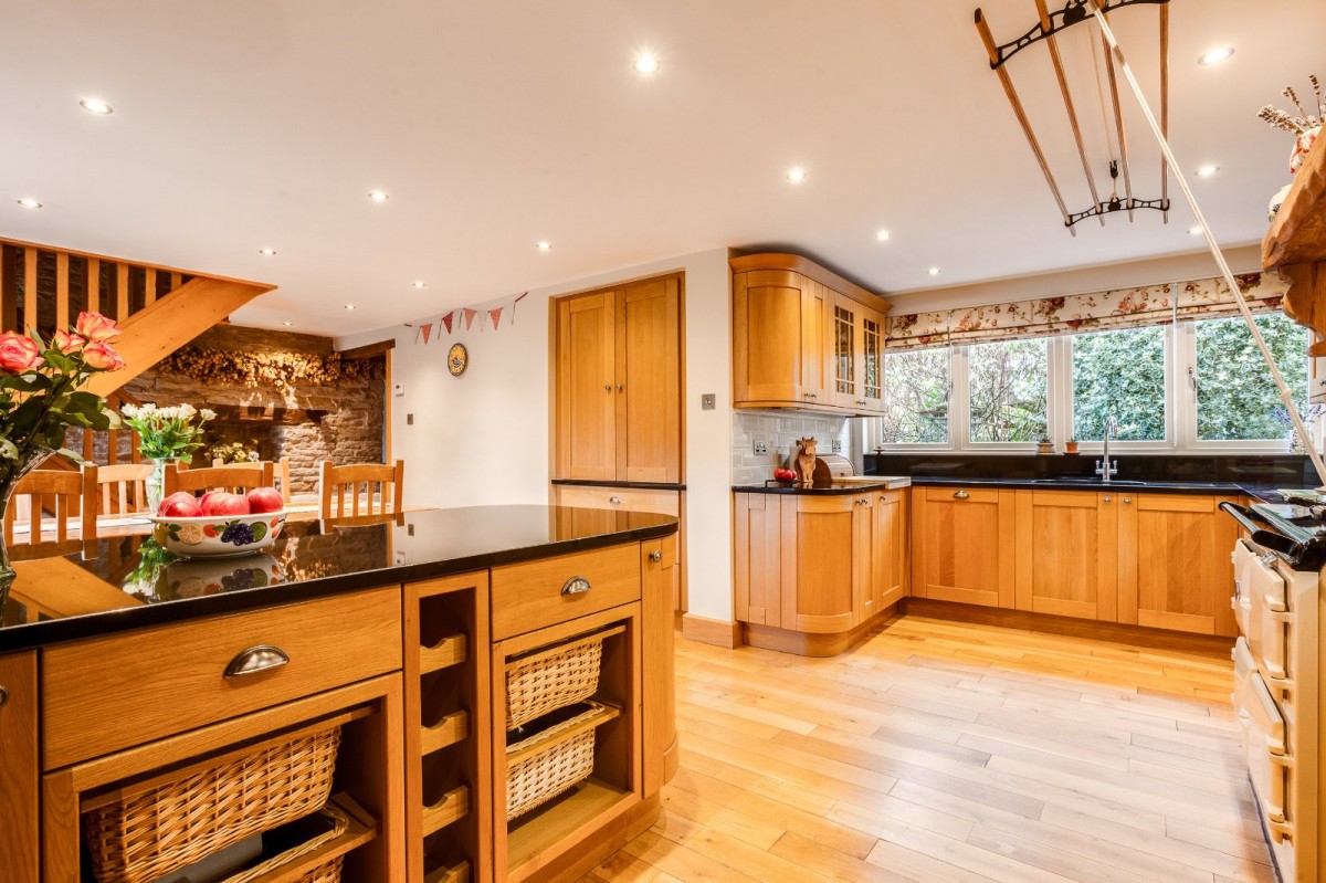 Hartshead, Liversedge