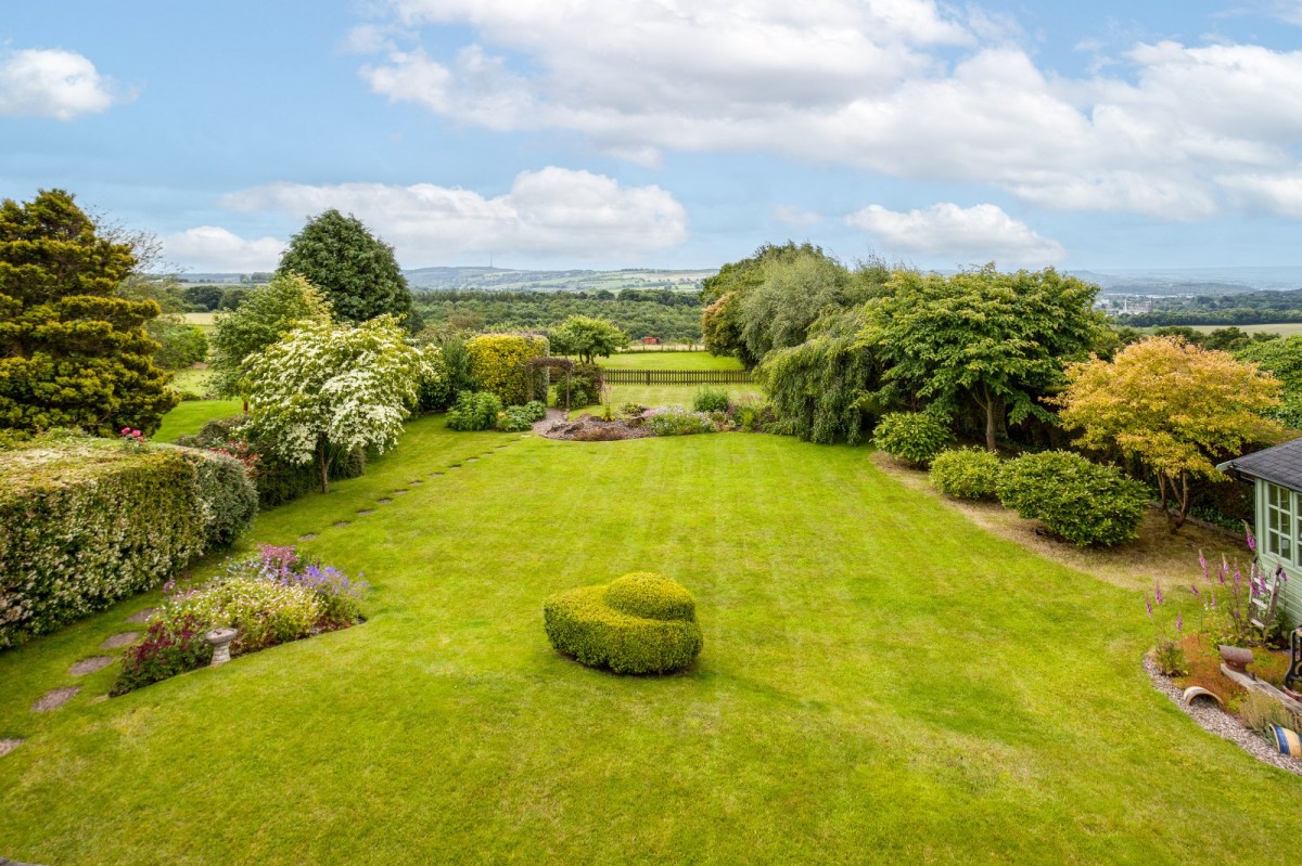 Hartshead, Liversedge