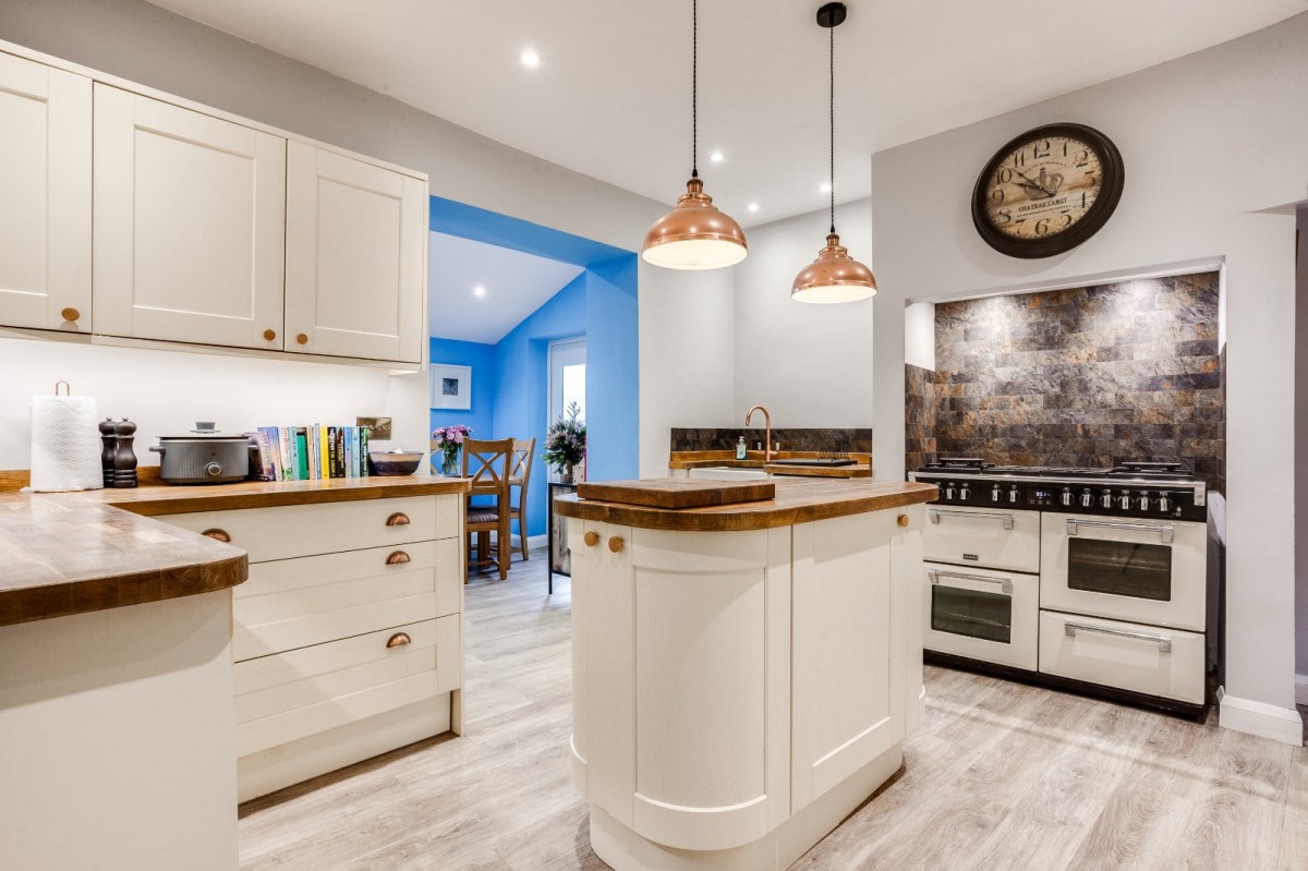 Little Gomersal, Cleckheaton