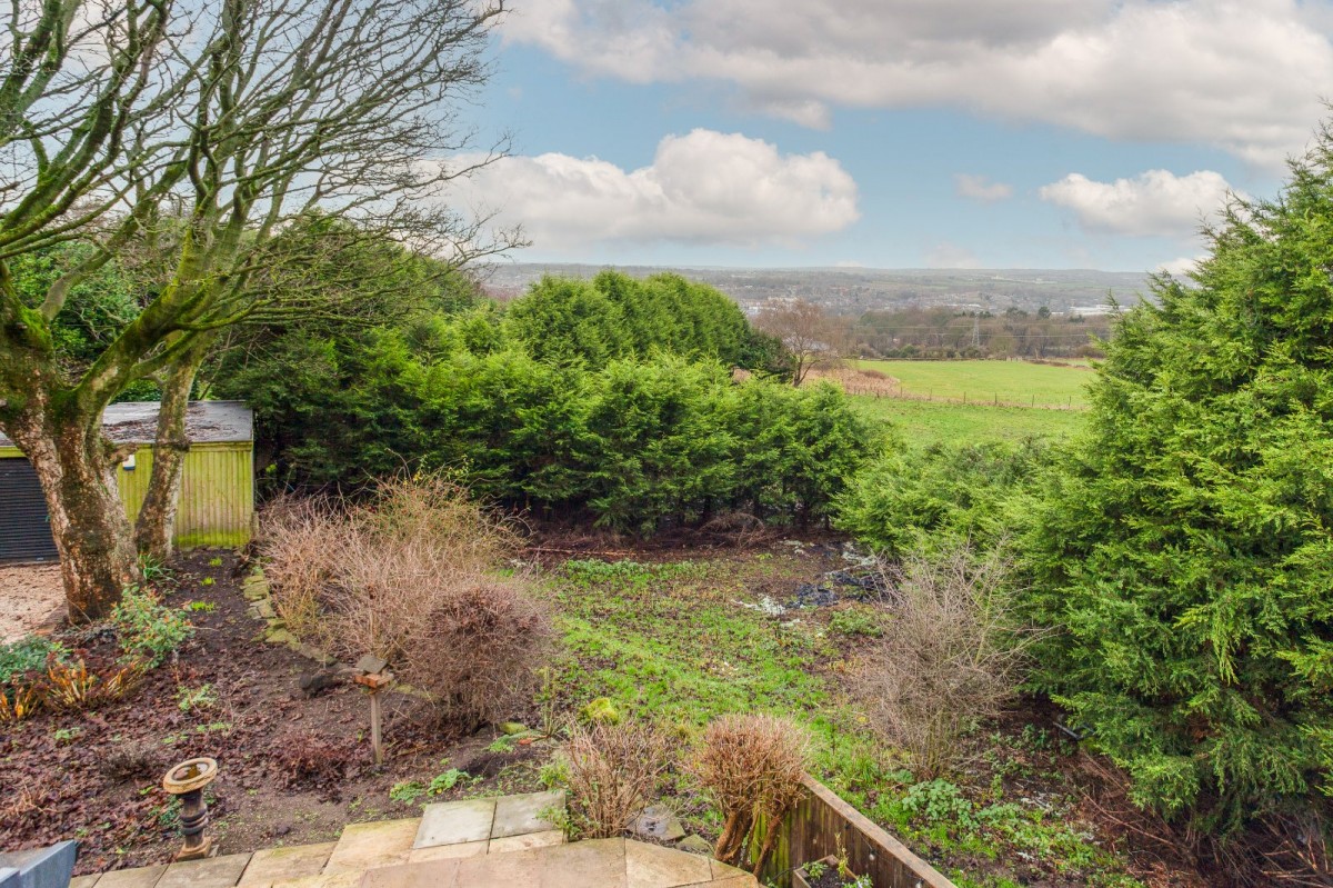 Little Gomersal, Cleckheaton