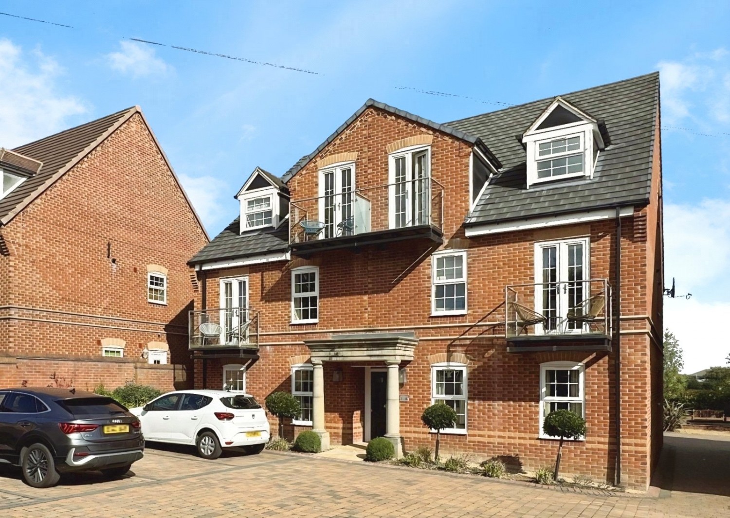 Near Hartshead, Liversedge