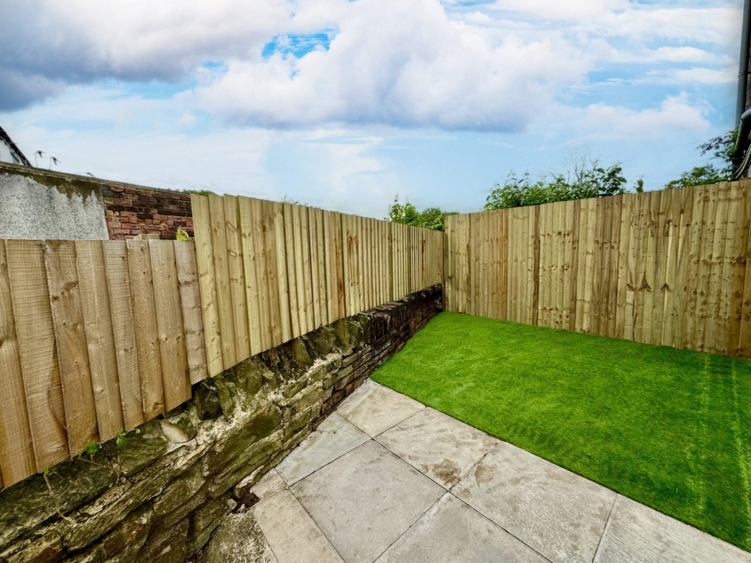 Rawfolds, Cleckheaton