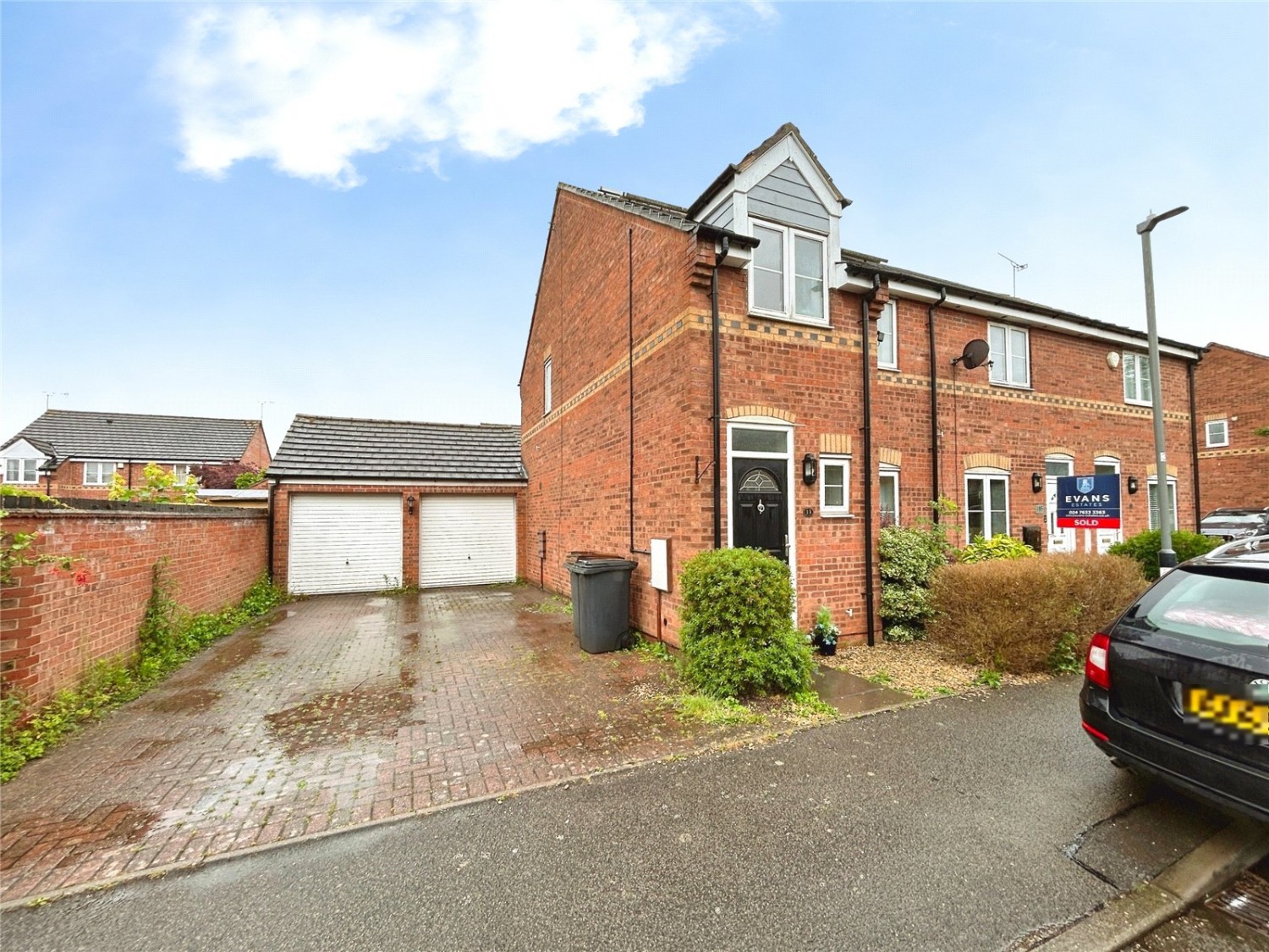 Hawkesbury Village, Coventry