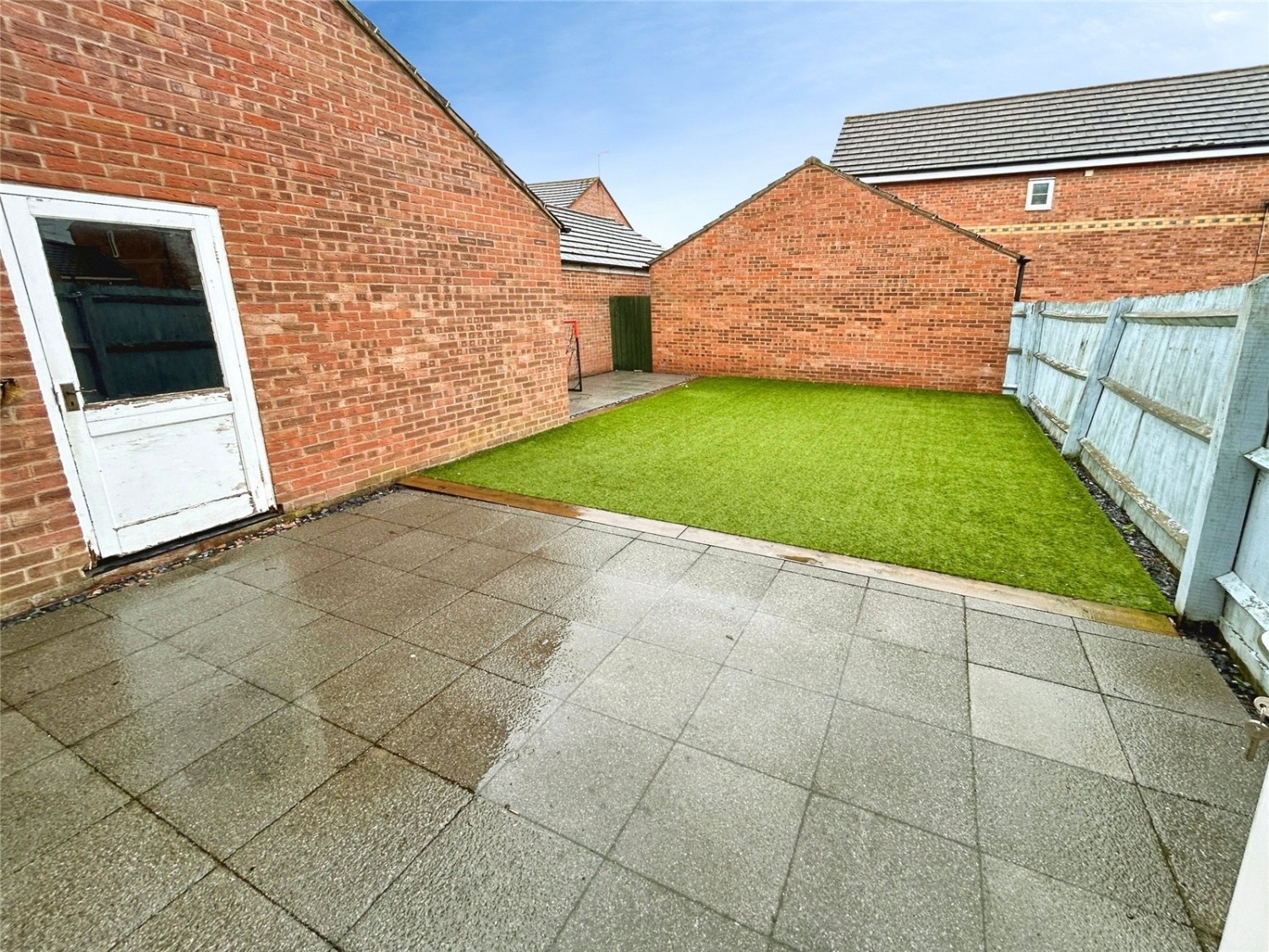 Hawkesbury Village, Coventry