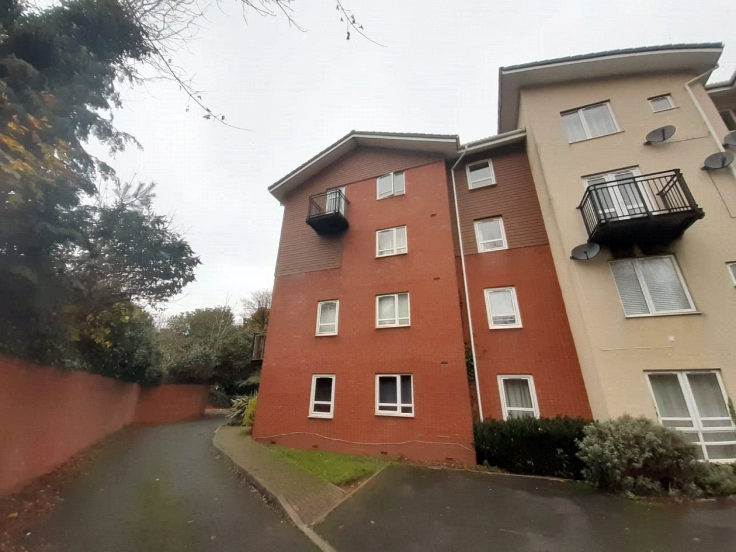 Sandy Lane, Radford