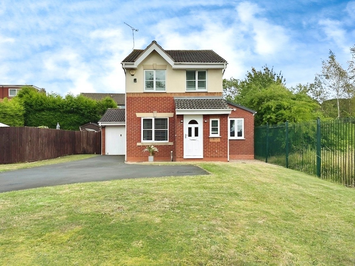 4 bedrooms House for Sale in Potters Green, Coventry, West Midlands
